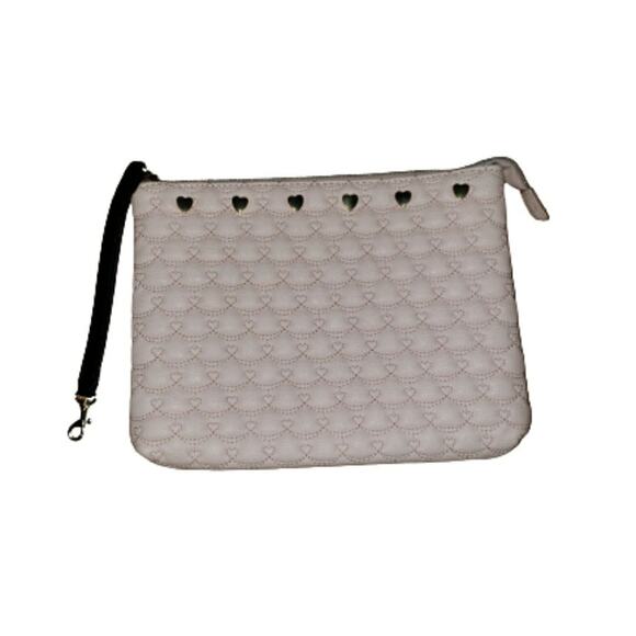 Betsey Johnson Quilted Pink Heart Clutch Wristlet - Picture 1 of 5